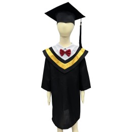 【選購幼兒園畢業禮服套裝】|純黑色禮袍|金色V型撞色披肩與紅色領結點綴  附帶畢業帽與流蘇|白色襯衫領口|博愛醫院紀念幼稚園 幼兒中心|幼兒園畢業袍|香港現貨  SKDA072 【選購幼兒園畢業禮服套裝】|純黑色禮袍|金色V型撞色披肩與紅色領結點綴  附帶畢業帽與流蘇|白色襯衫領口|博愛醫院紀念幼稚園 幼兒中心|幼兒園畢業袍|香港現貨  SKDA072